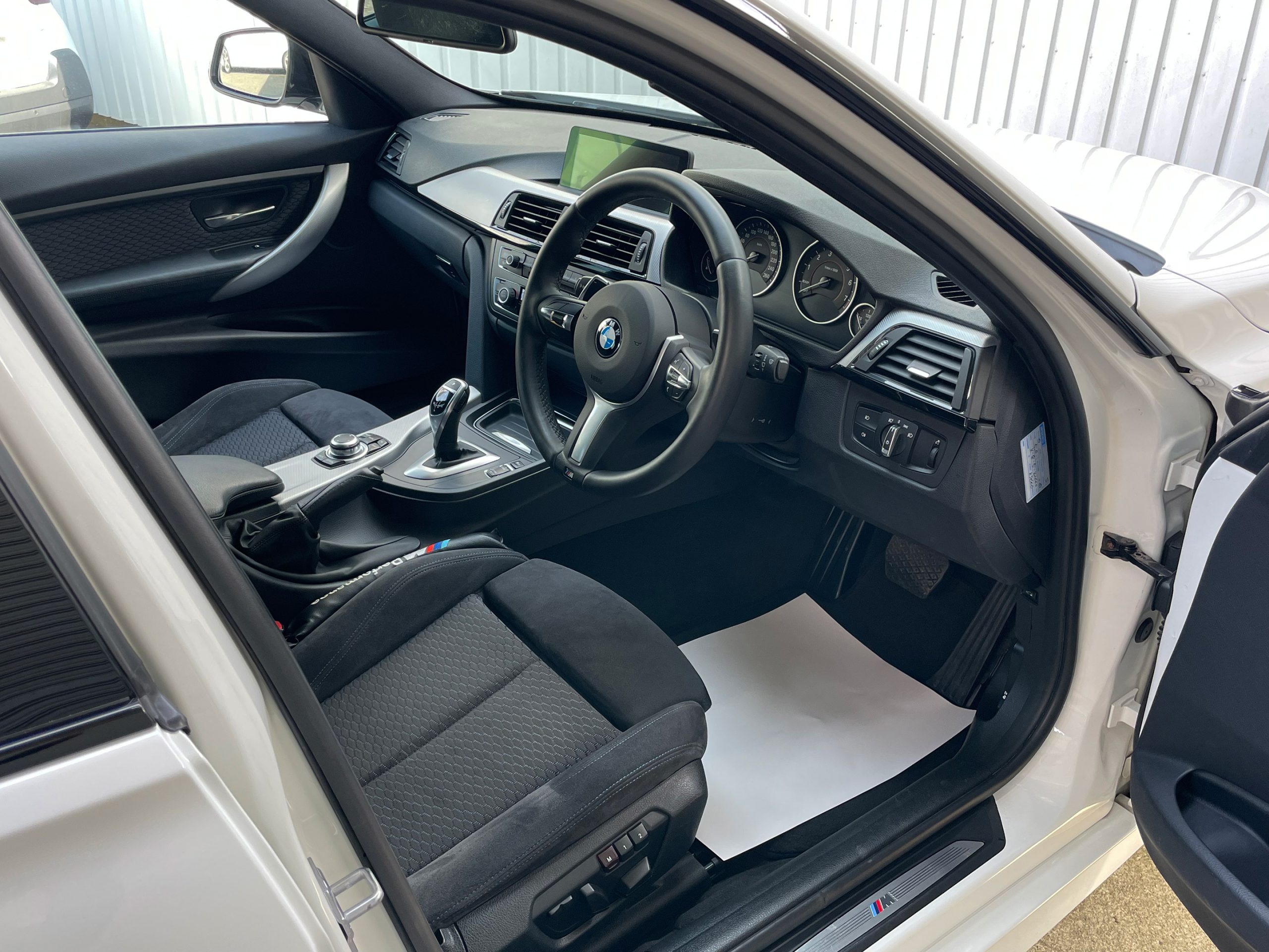 BMW 320i  M Sport custom