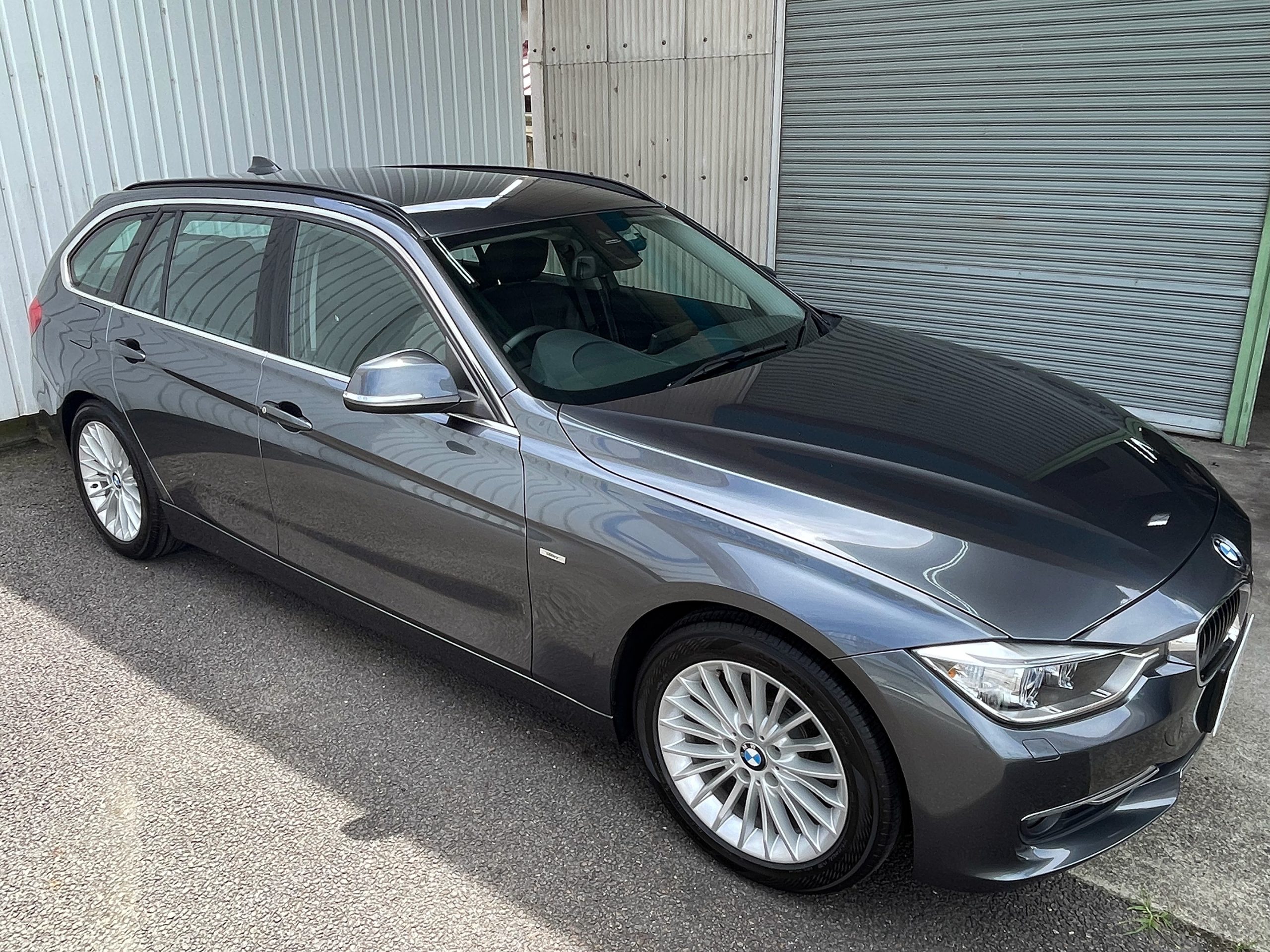 BMW 320d Touring Luxury