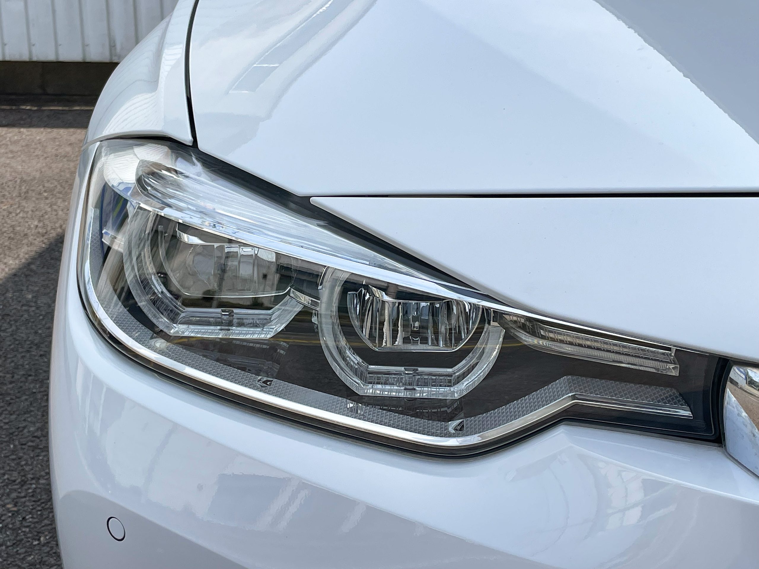 BMW 320i Touring Luxury