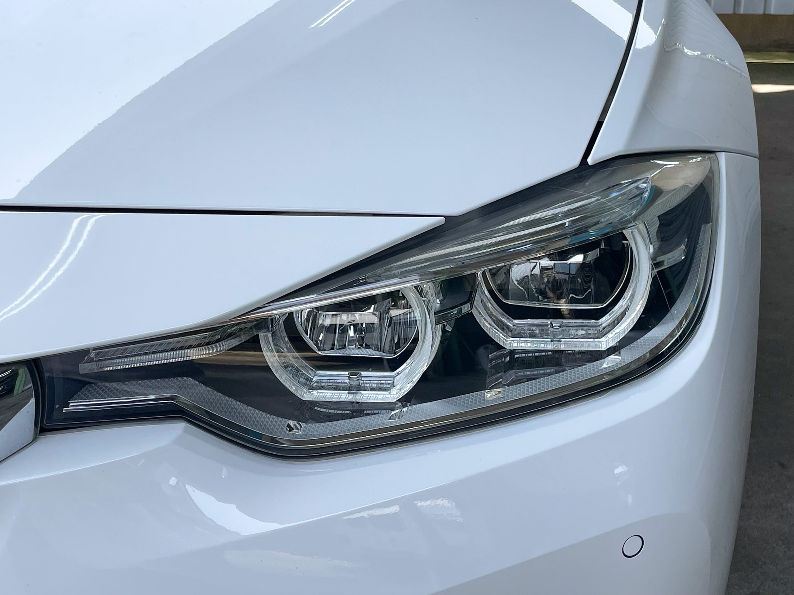 BMW 320i Touring Luxury