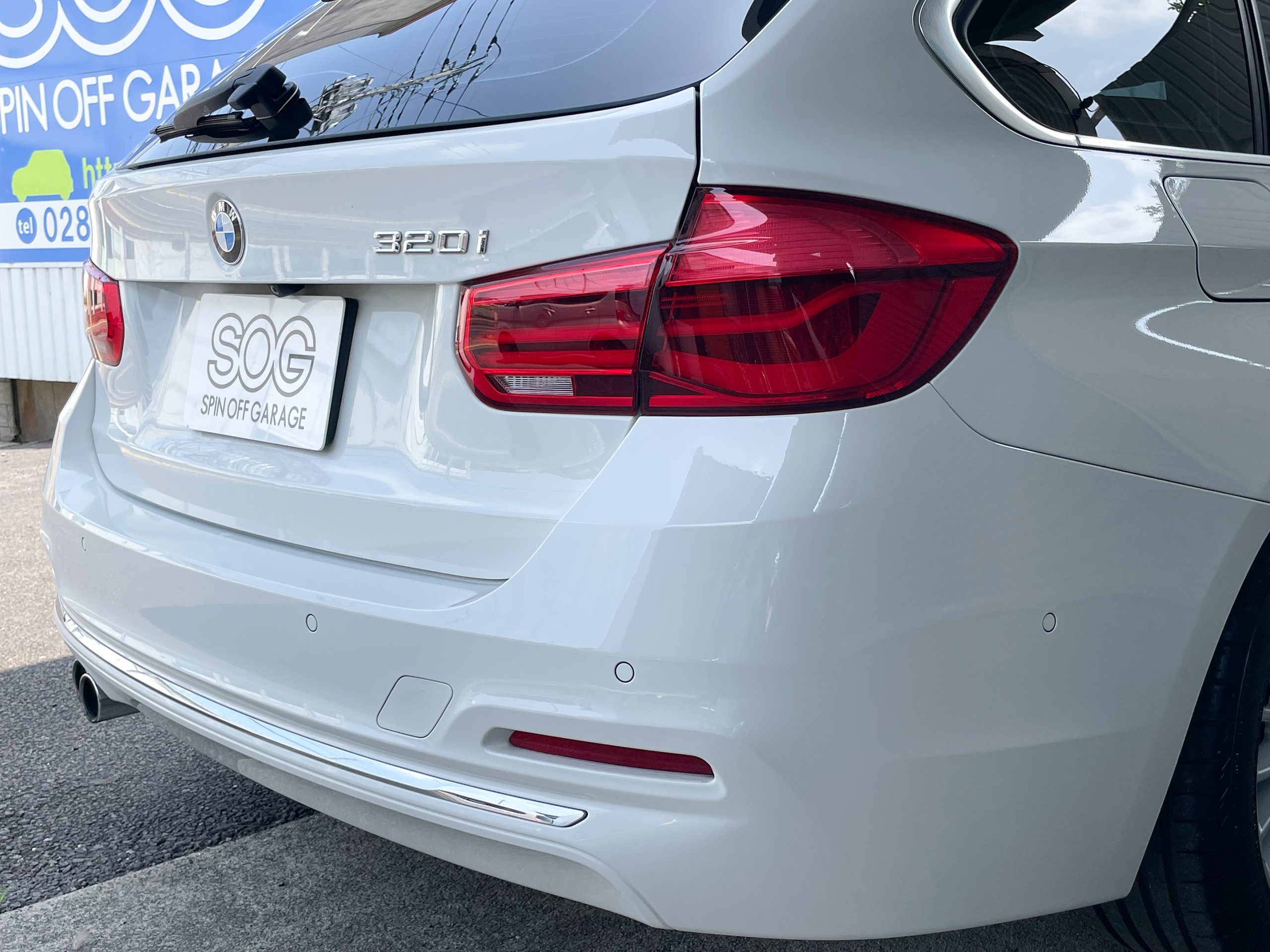 BMW 320i Touring Luxury