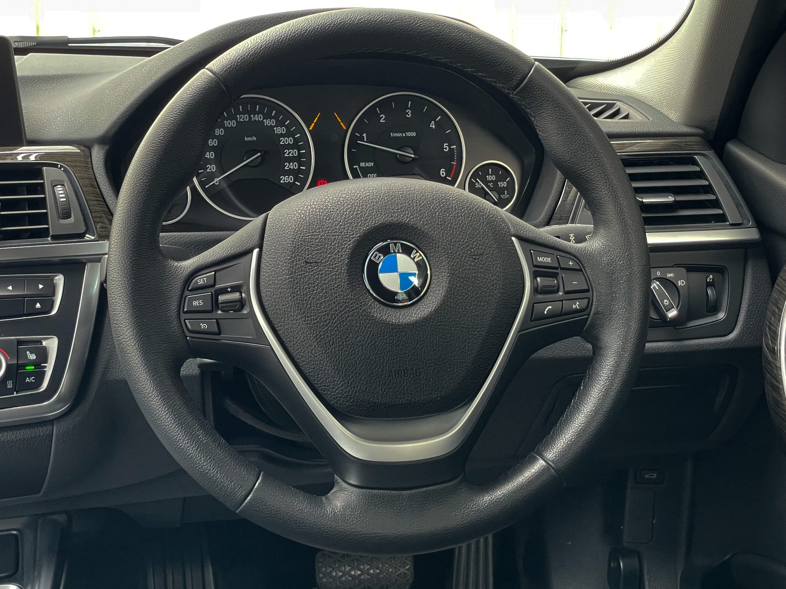 BMW 320d Touring Luxury