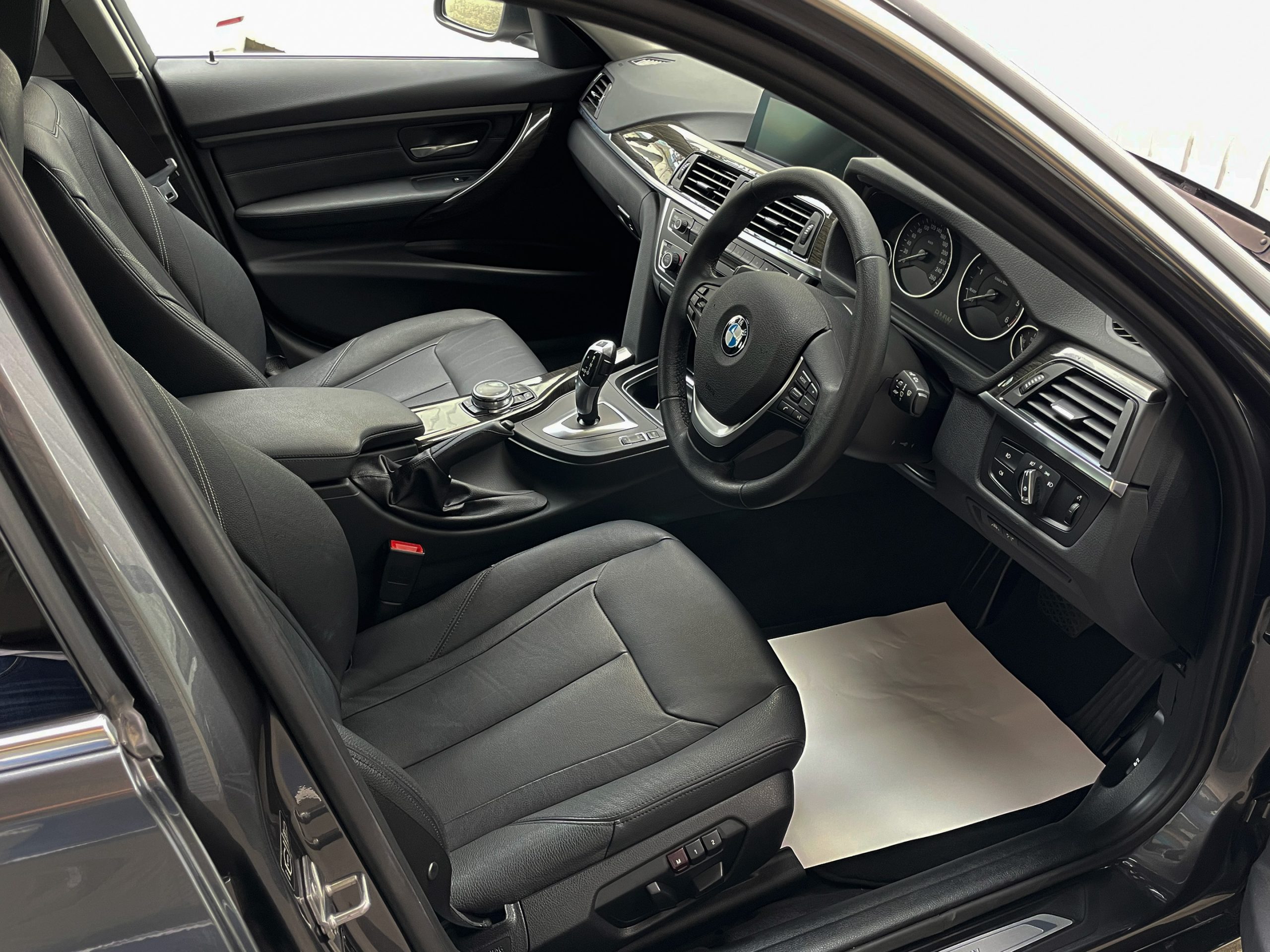BMW 320d Touring Luxury