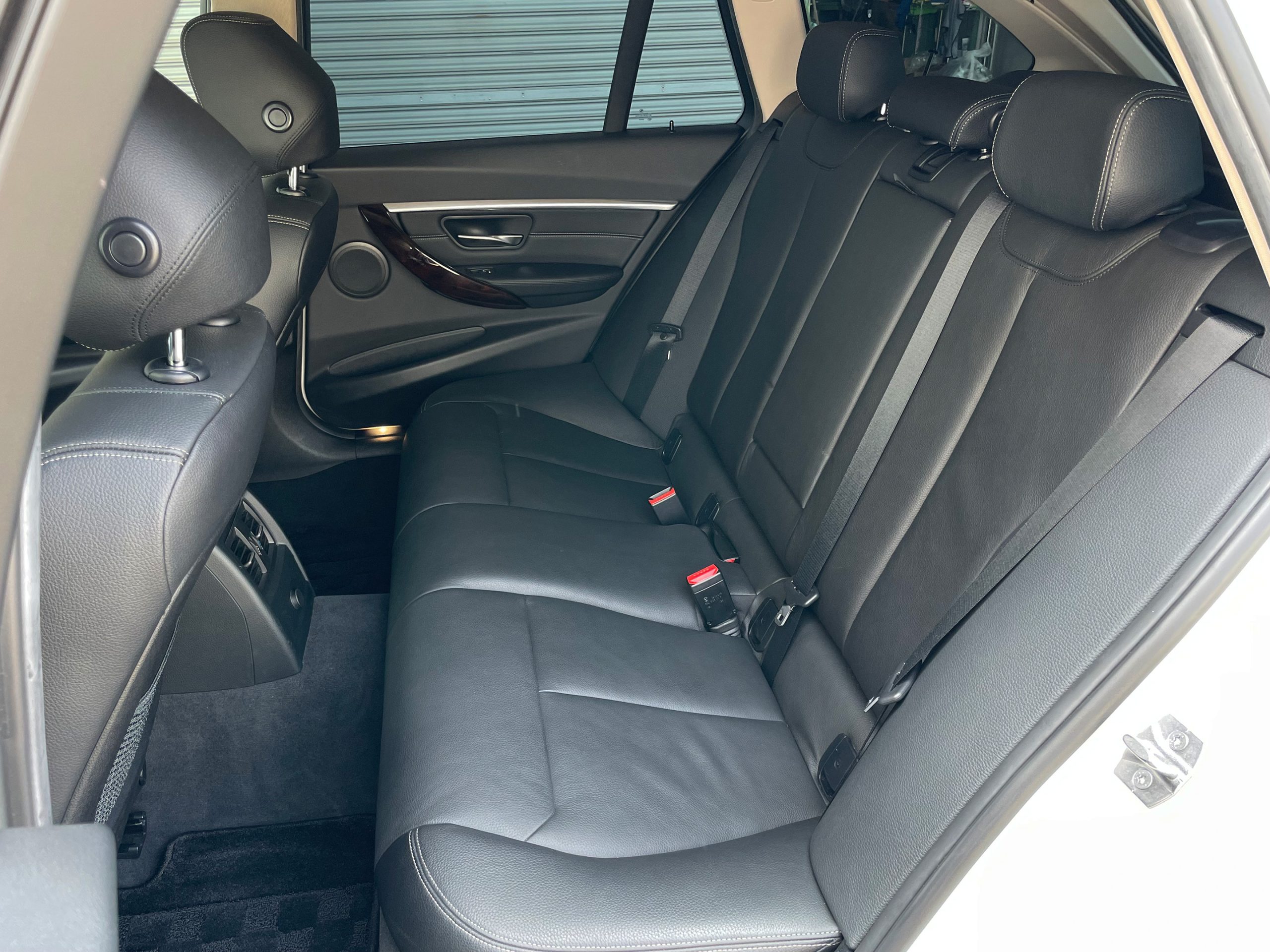 BMW 320i Touring Luxury